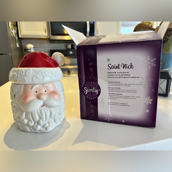 Brand New Saint Nick Santa Scentsy Warmer - Picture 4 of 4